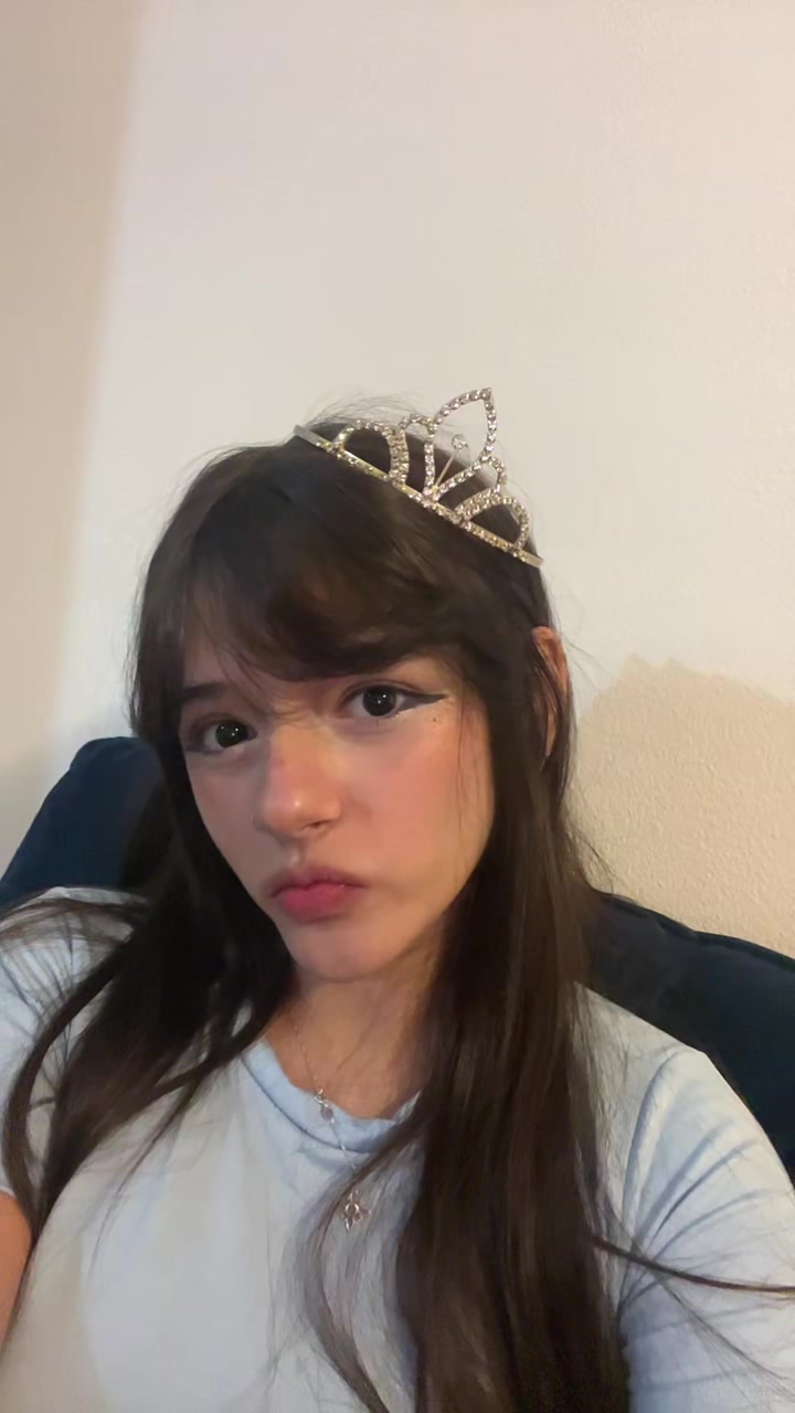@Violeta