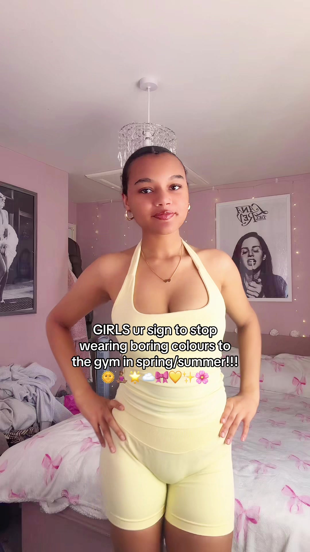 @𝐂𝐡𝐥𝐨🤍🎀