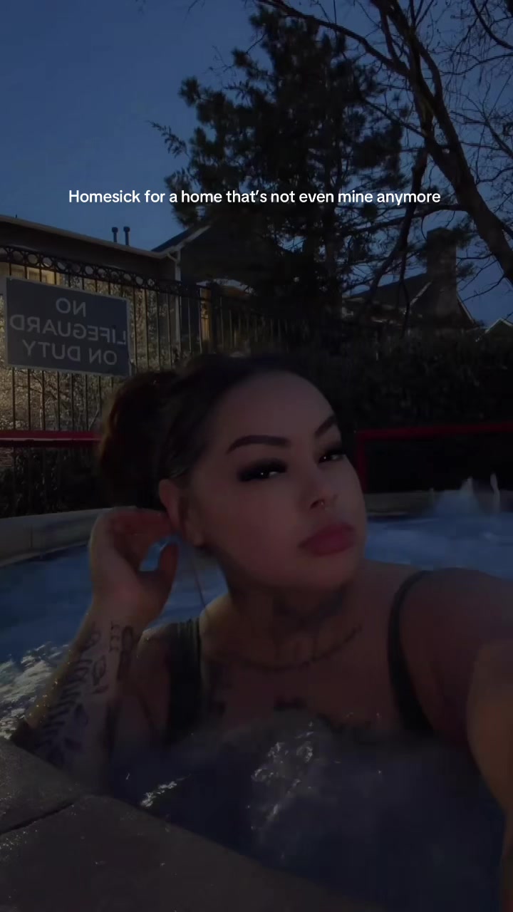@April 🌸