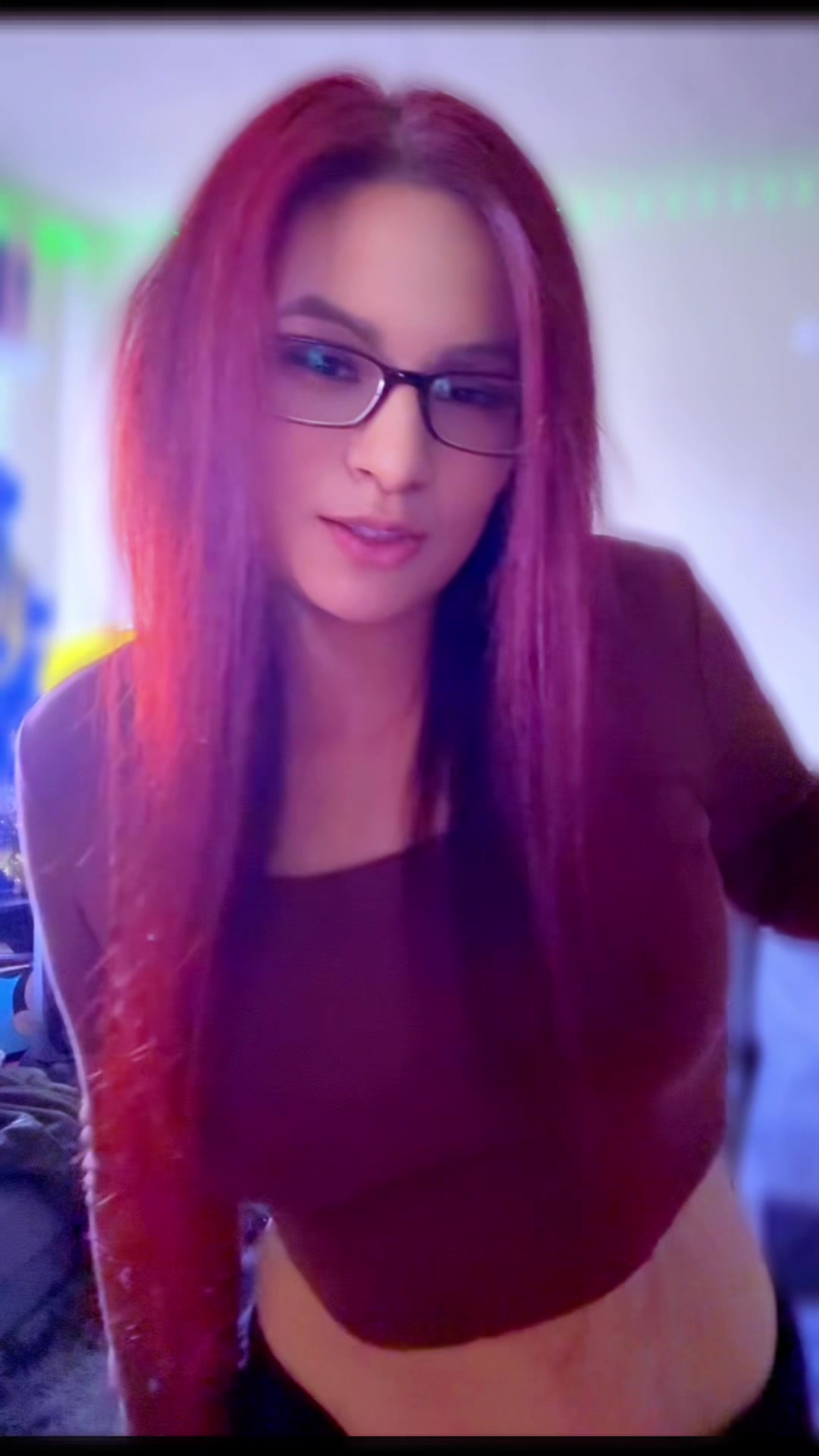 @KittynIza