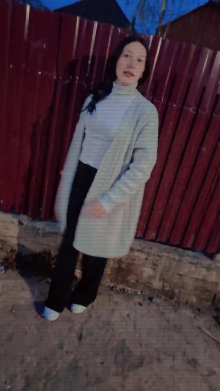 @13Erzsike Lakatos