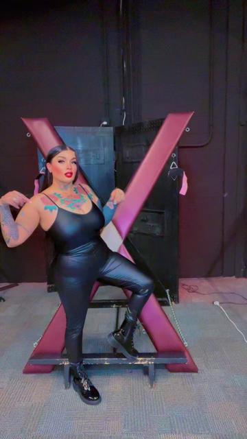@Mistress Dolly