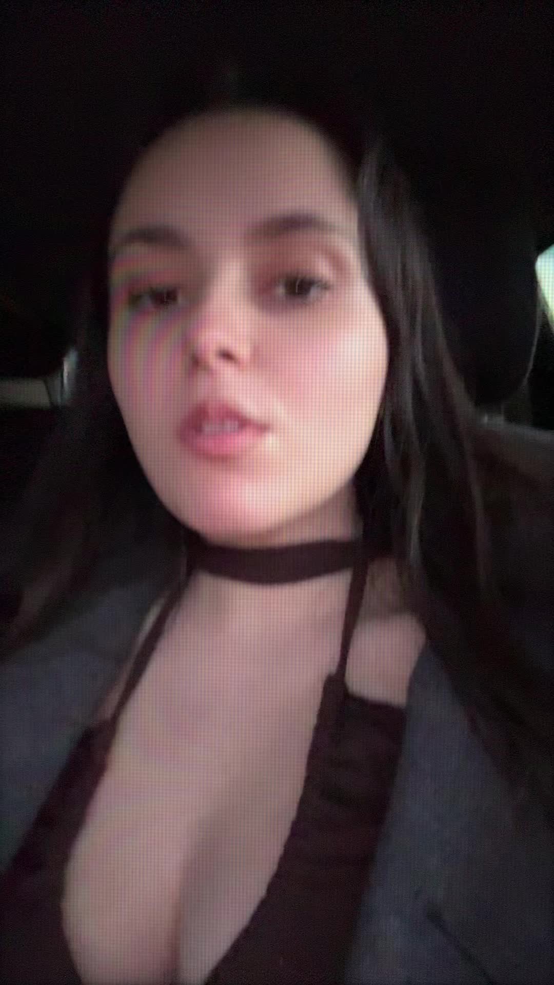 @yleniamounjaro