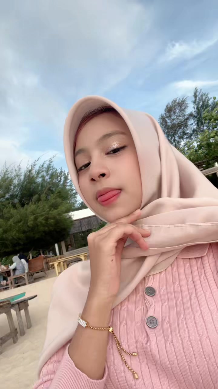 @strawbvrri🍓🍰