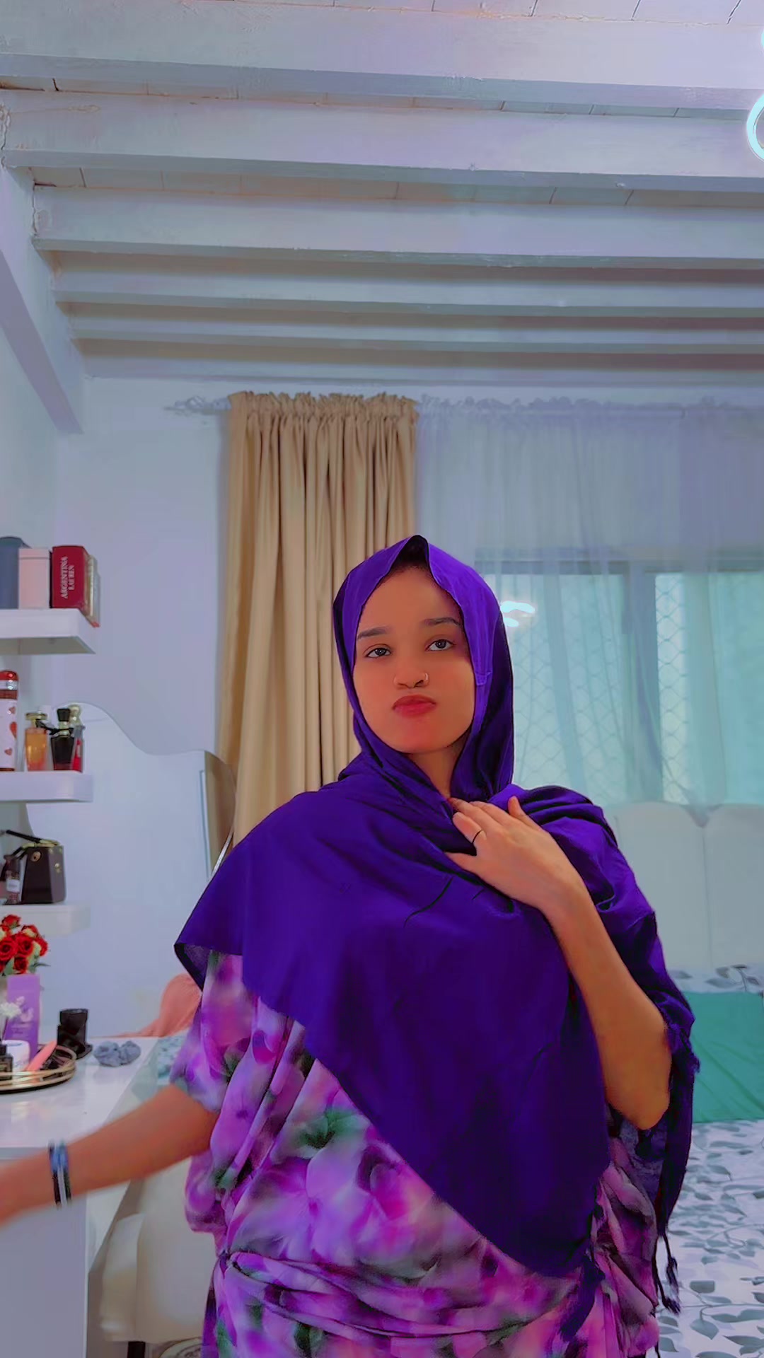 @naxwoqlpi