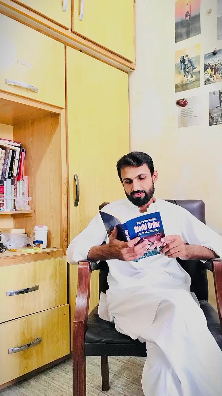 @عامر ریاض
