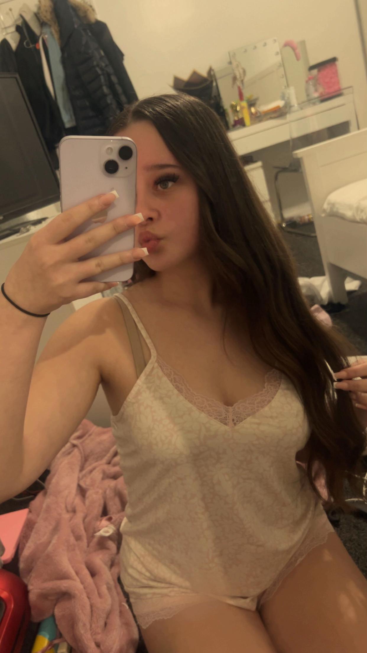 @𝓁ℯℴ𝓃𝒶🫧