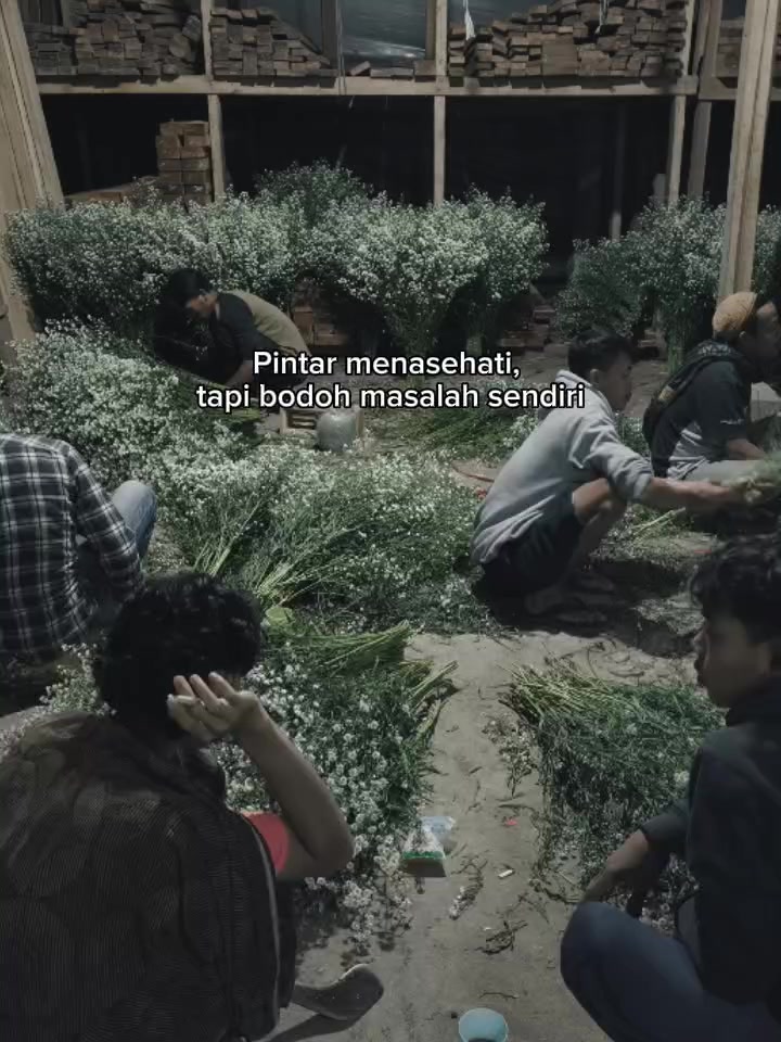 @𝐌𝐞𝐤𝐚𝐫 𝐒𝐞𝐧𝐣𝐚