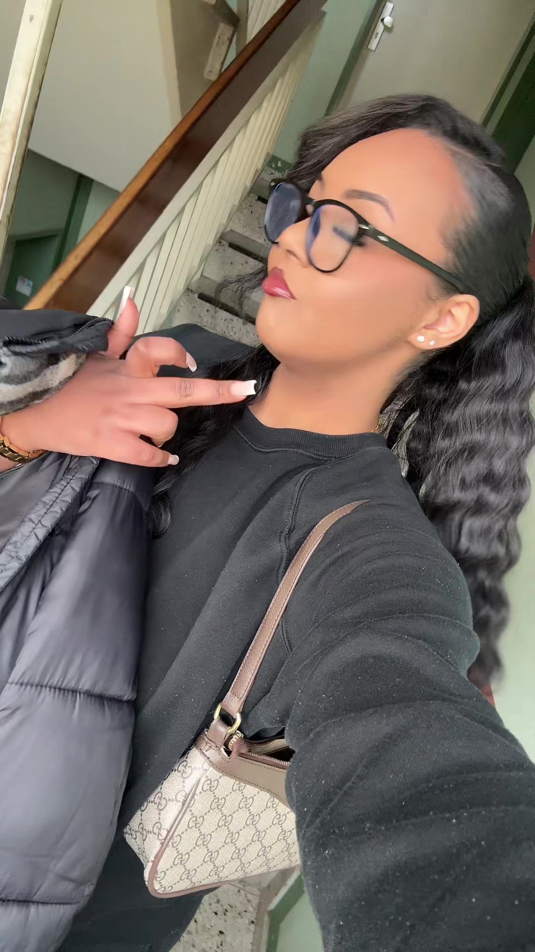 @𝐄𝐬𝐚𝐦