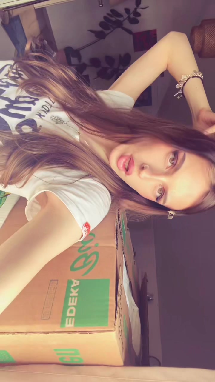 @Nina