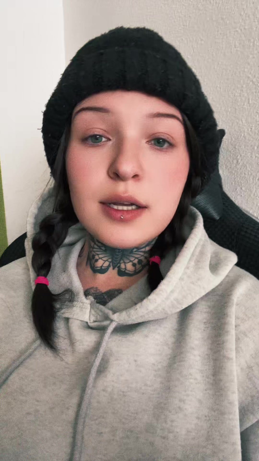 @𝒱𝒾𝓋𝒾69🖤