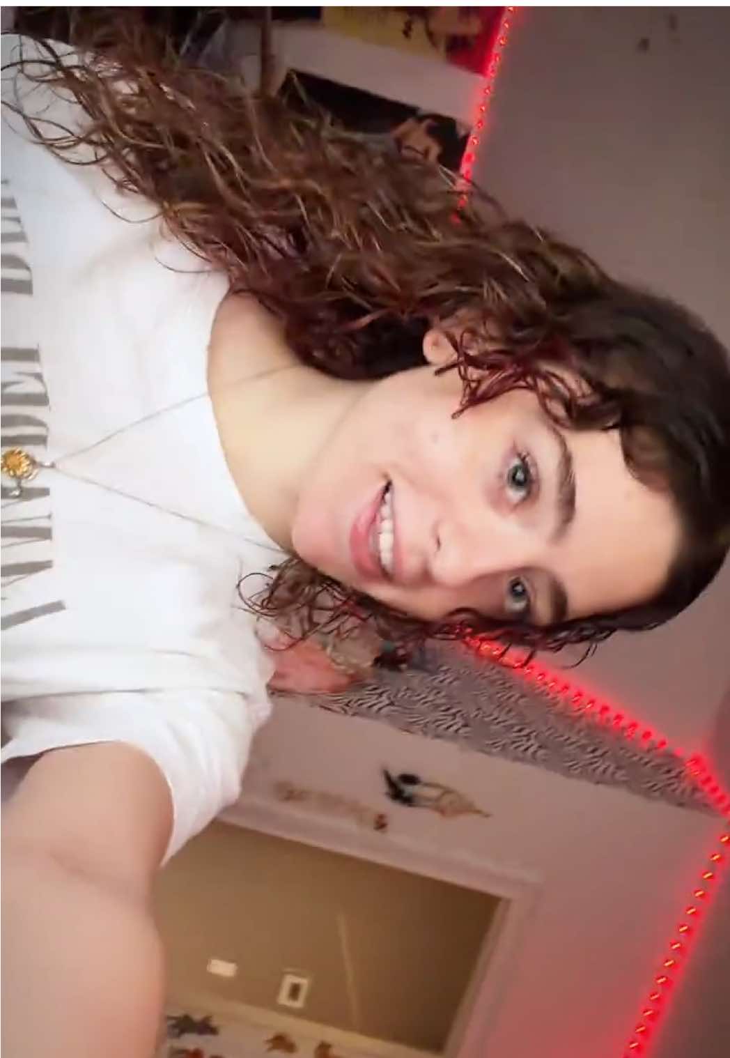 @Ava🫰