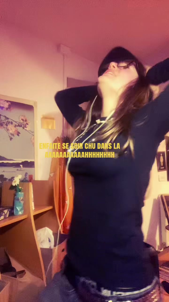 @Y3LLOW