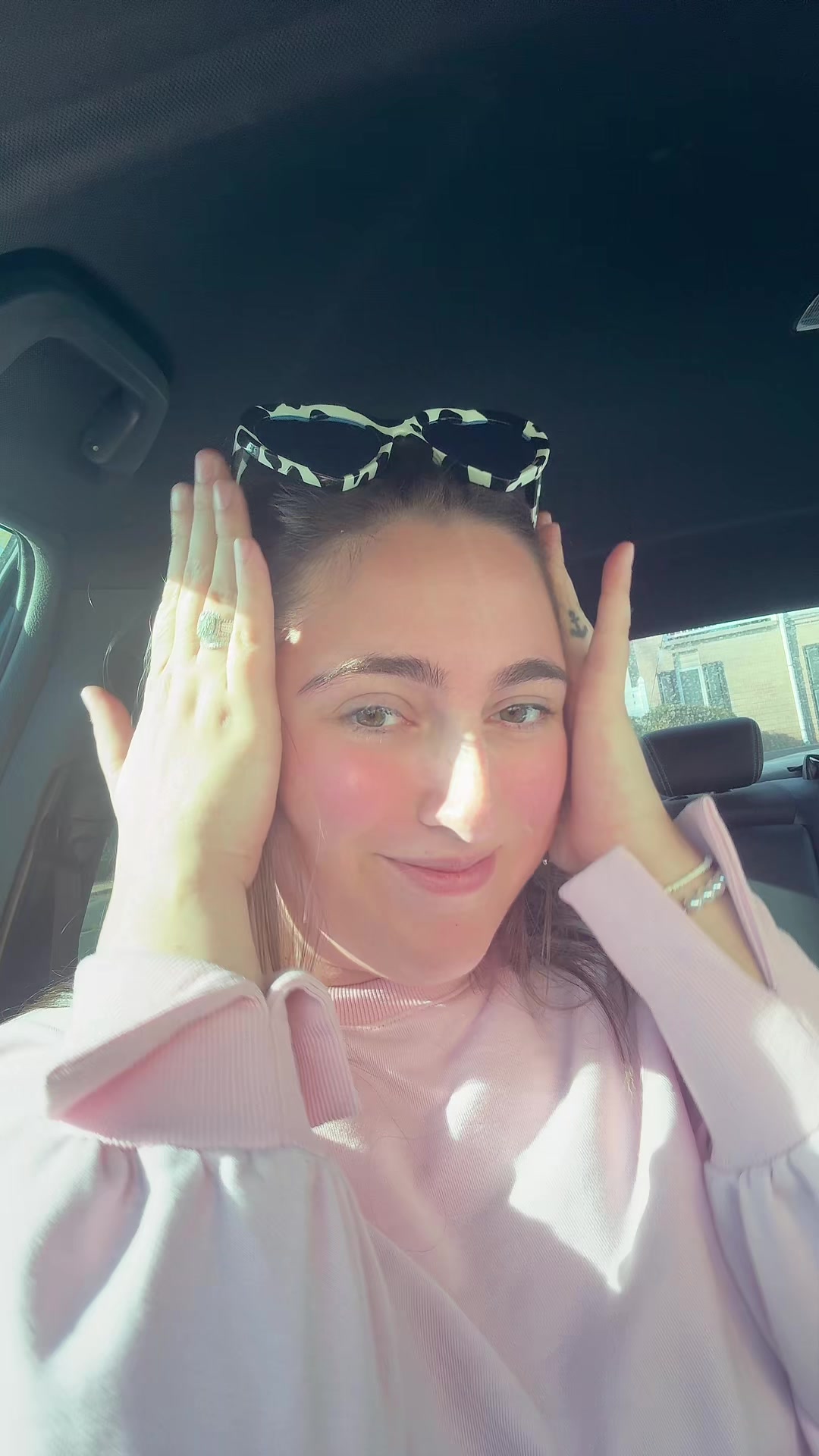 @SharonTilly