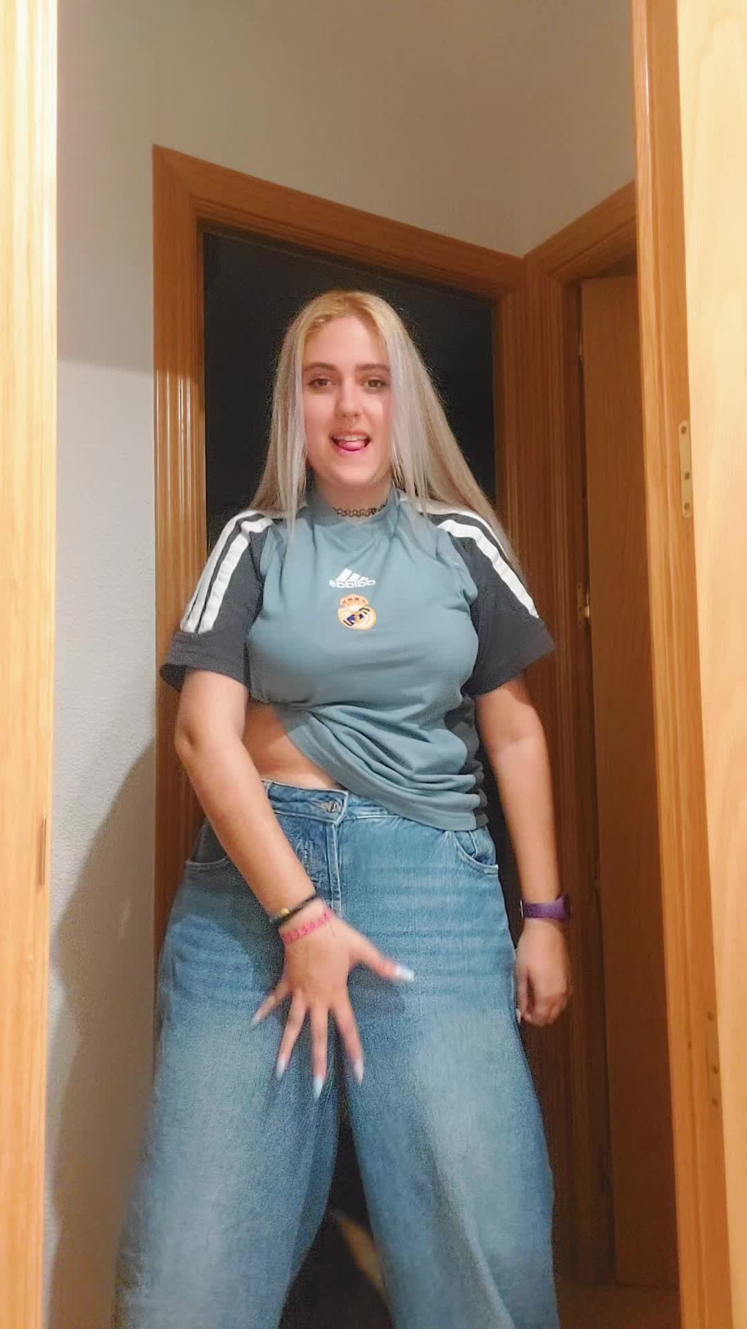 @Se&ntilde;oritaEsme