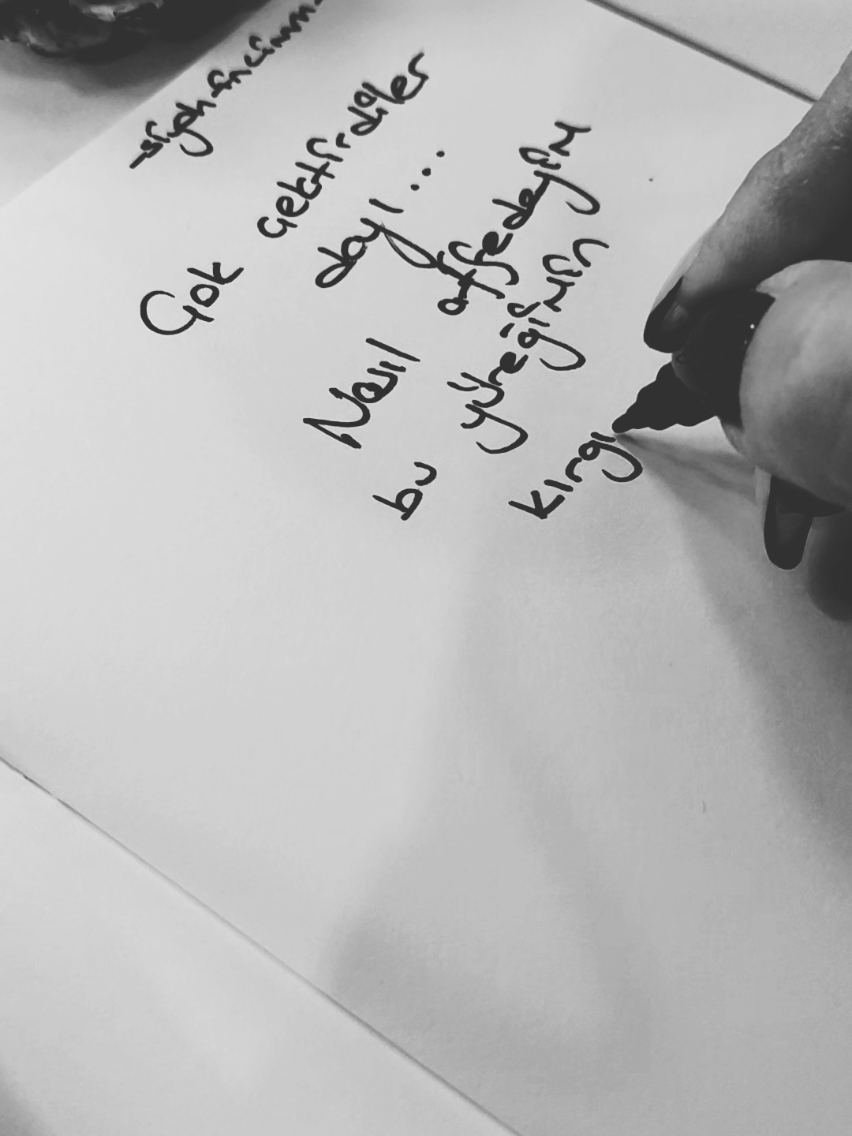 @_siyahincimm_