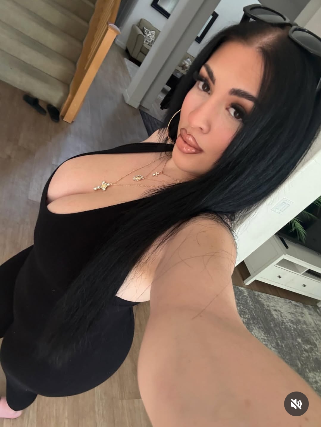 @lindazella