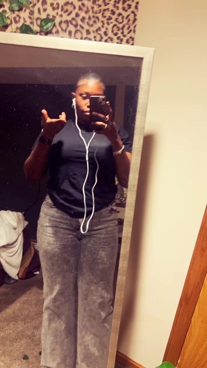 @jusabeautifulthuggergirl
