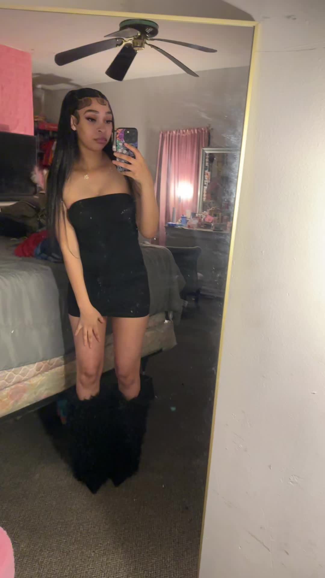 @Adrii☺️