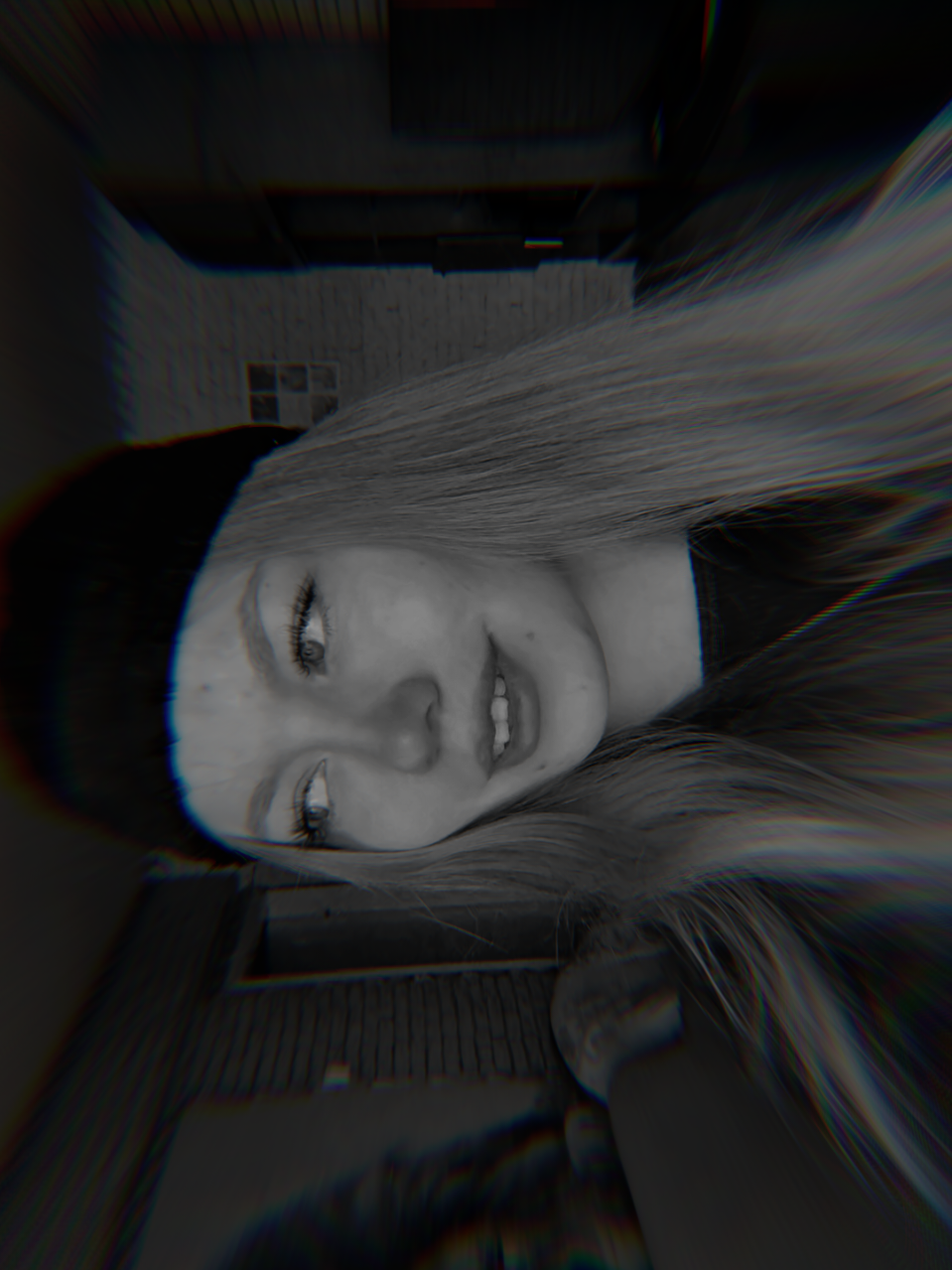 @Анютик😈