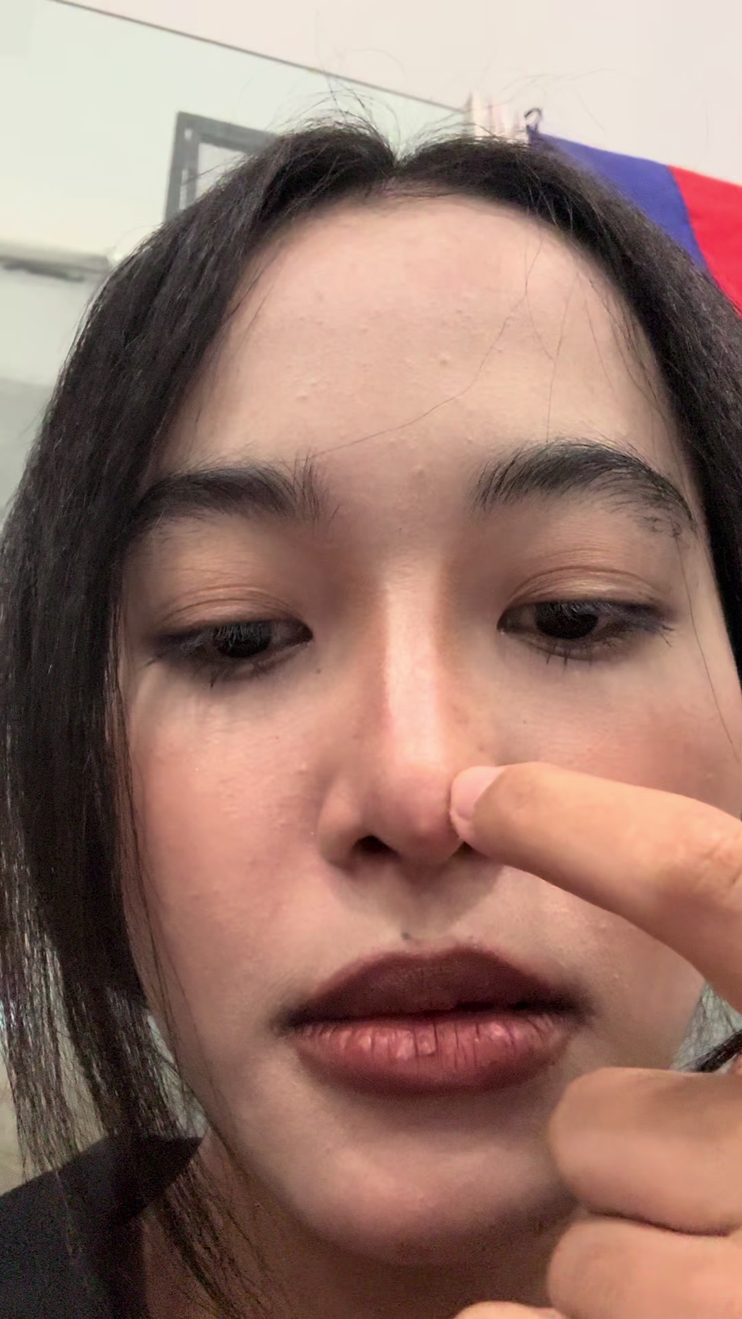 @Betsy Bombastic - ប៊េតសុី