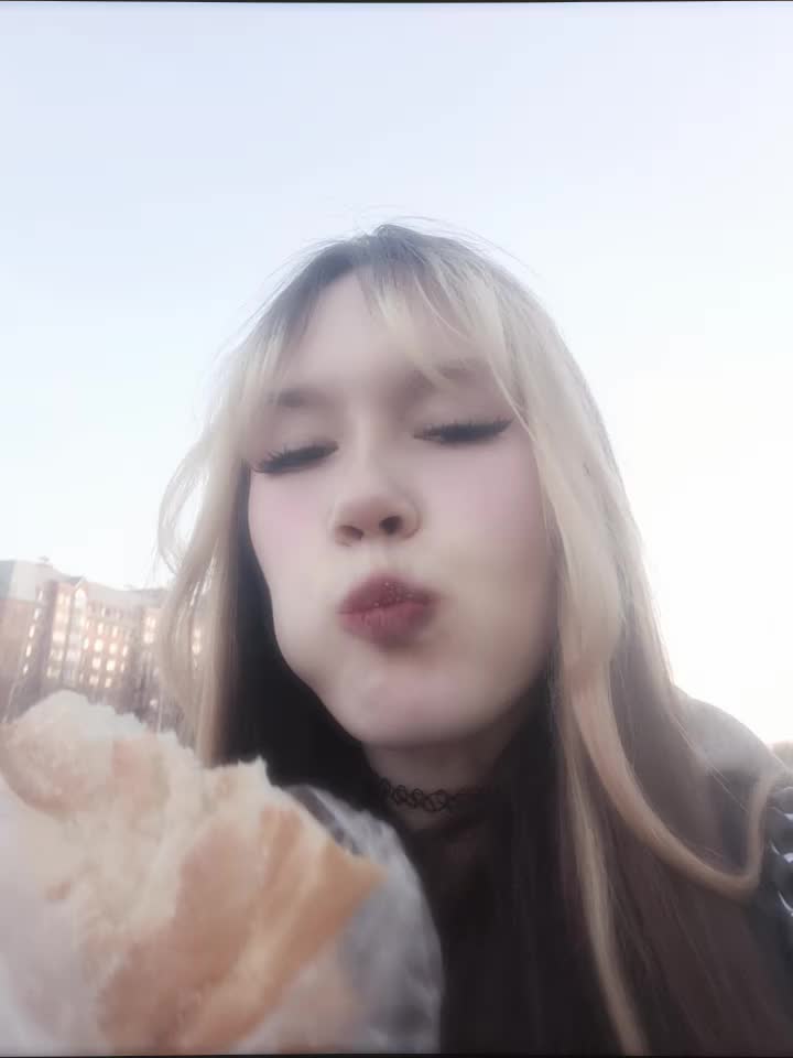 @сонечка💗🌸