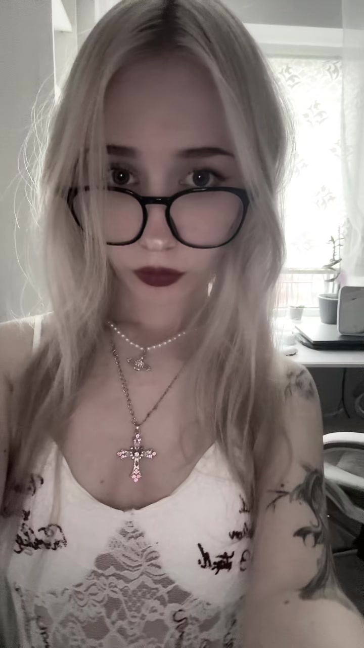 @merrilarm