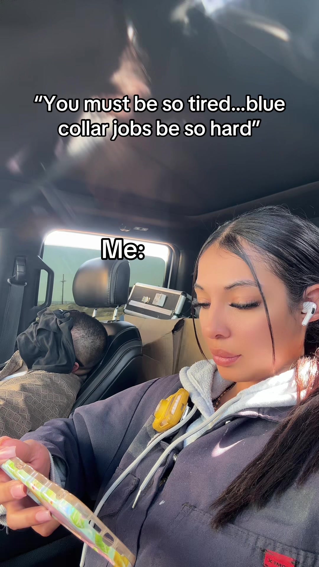 @Monicaa