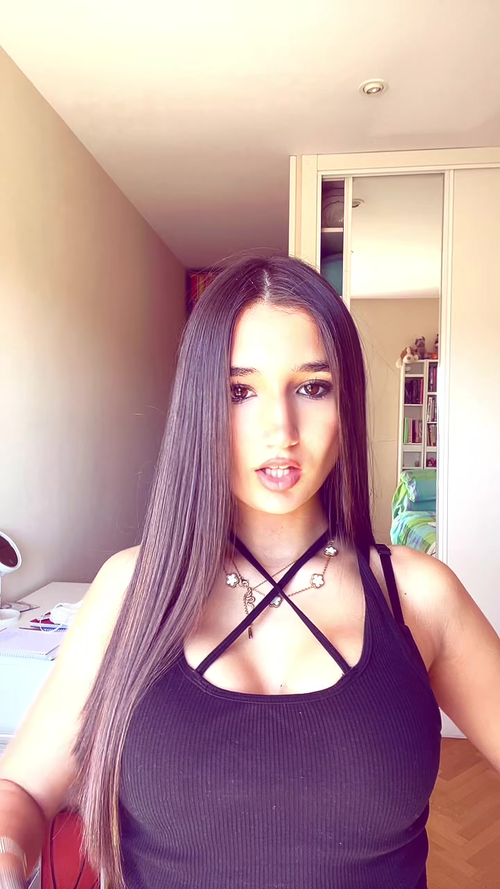 @elenisssss1