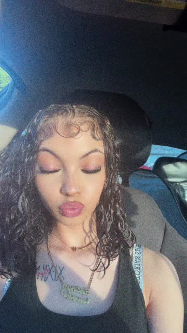 @dessiiiraee