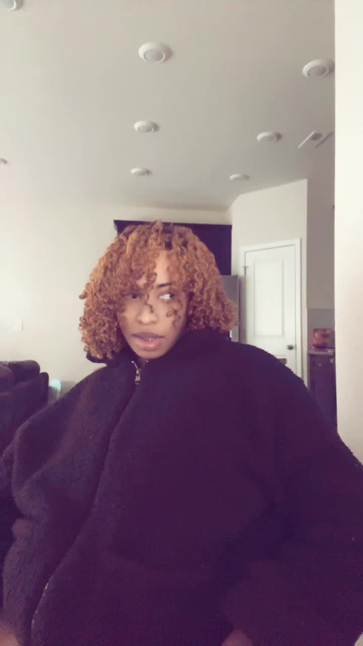 @Kweeenaliciaa