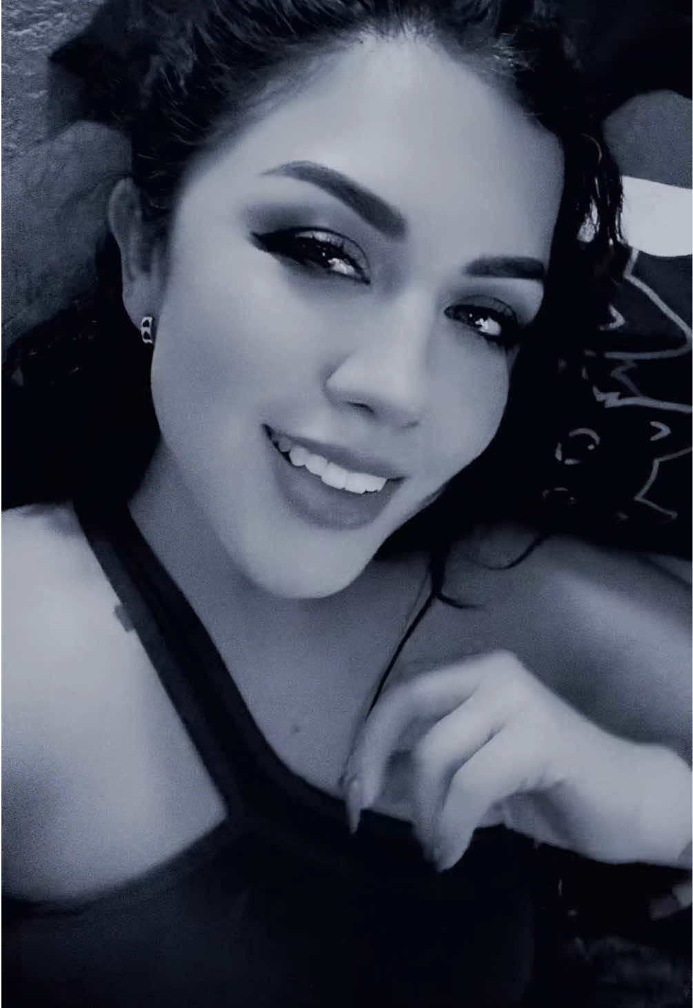 @𝓛𝓾𝓬𝔂 🦋