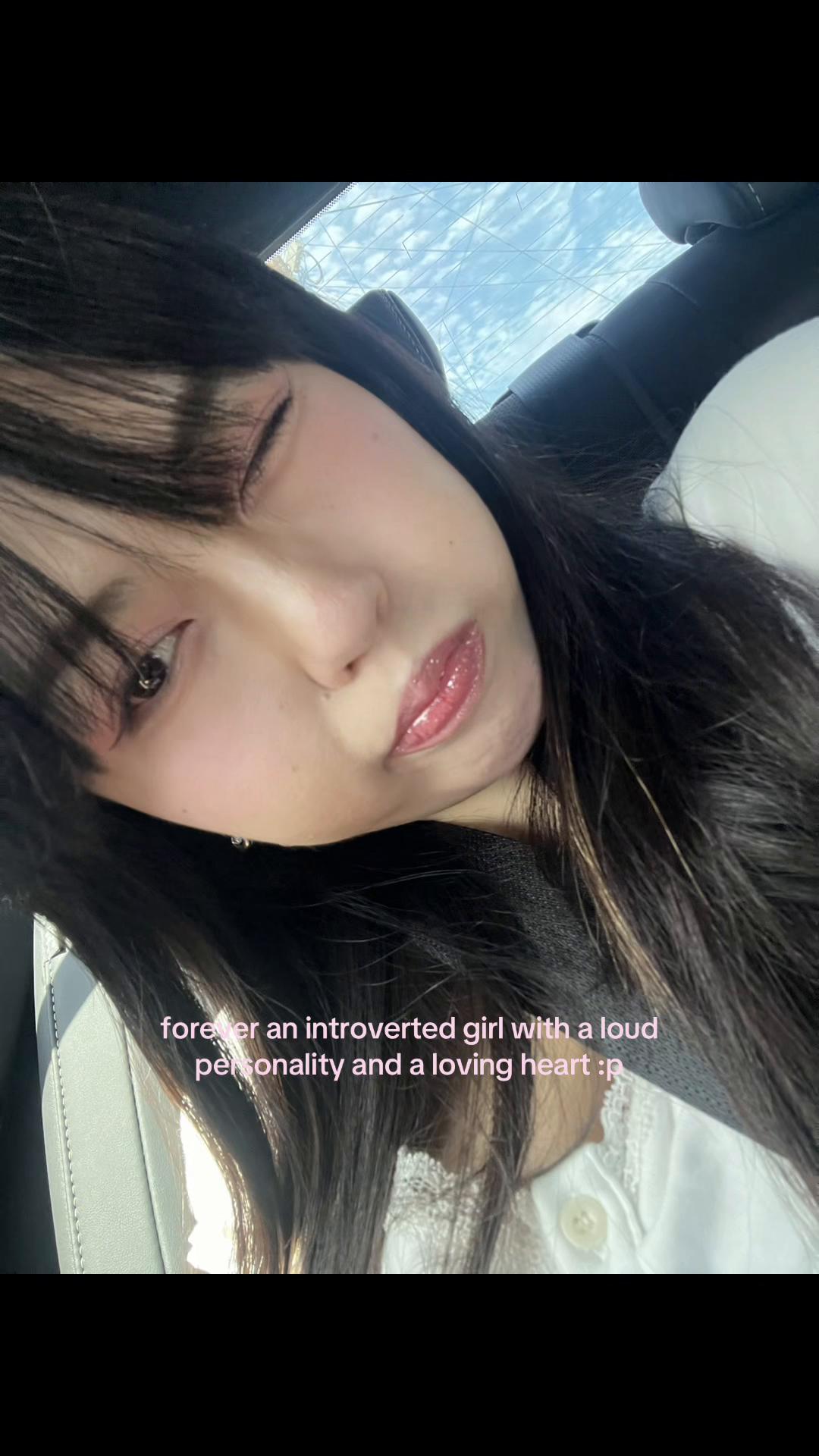 @🐰