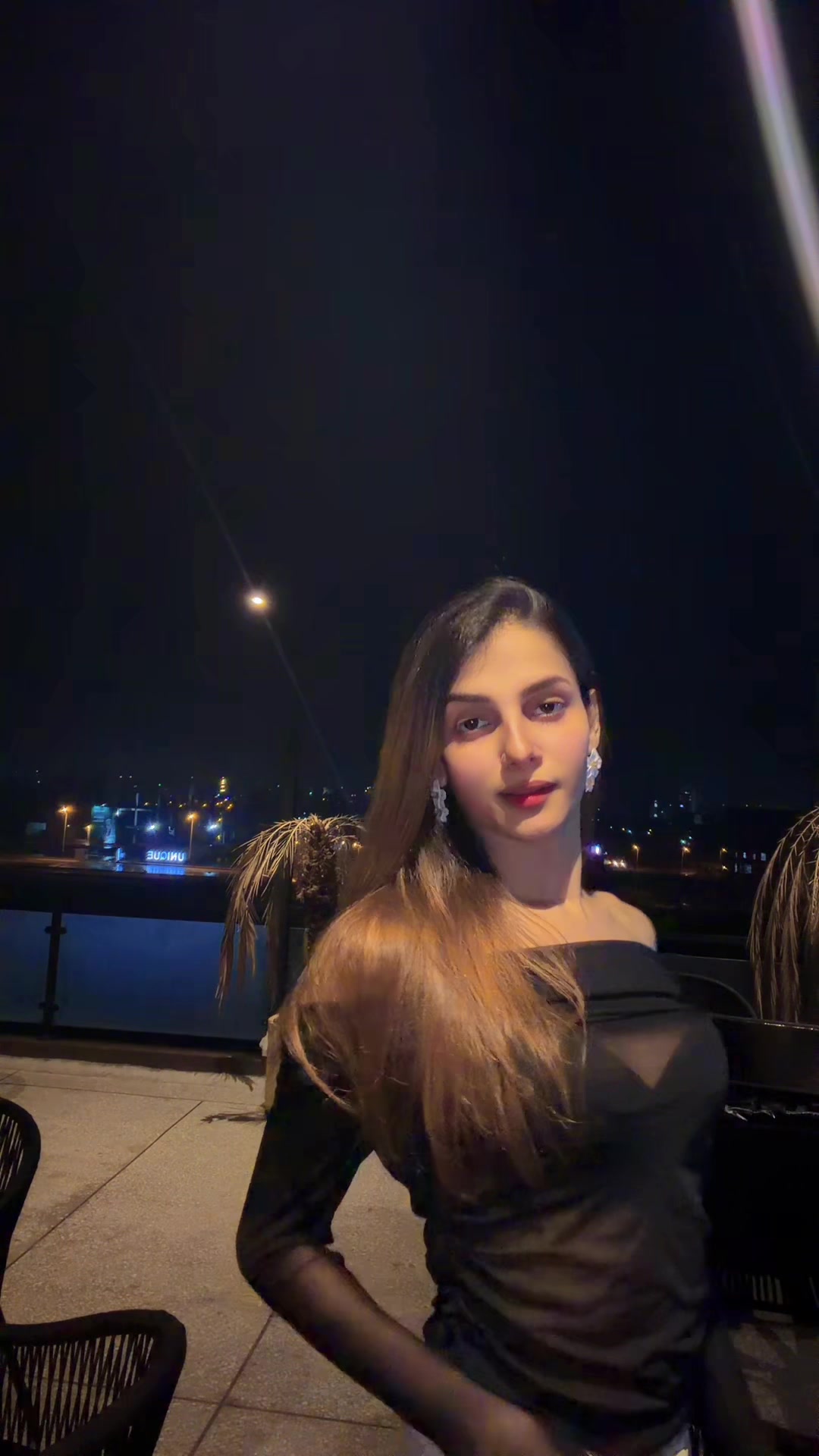 @Sania chaudhary 🖤🖤