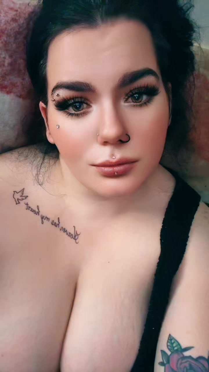 @Dom🦋