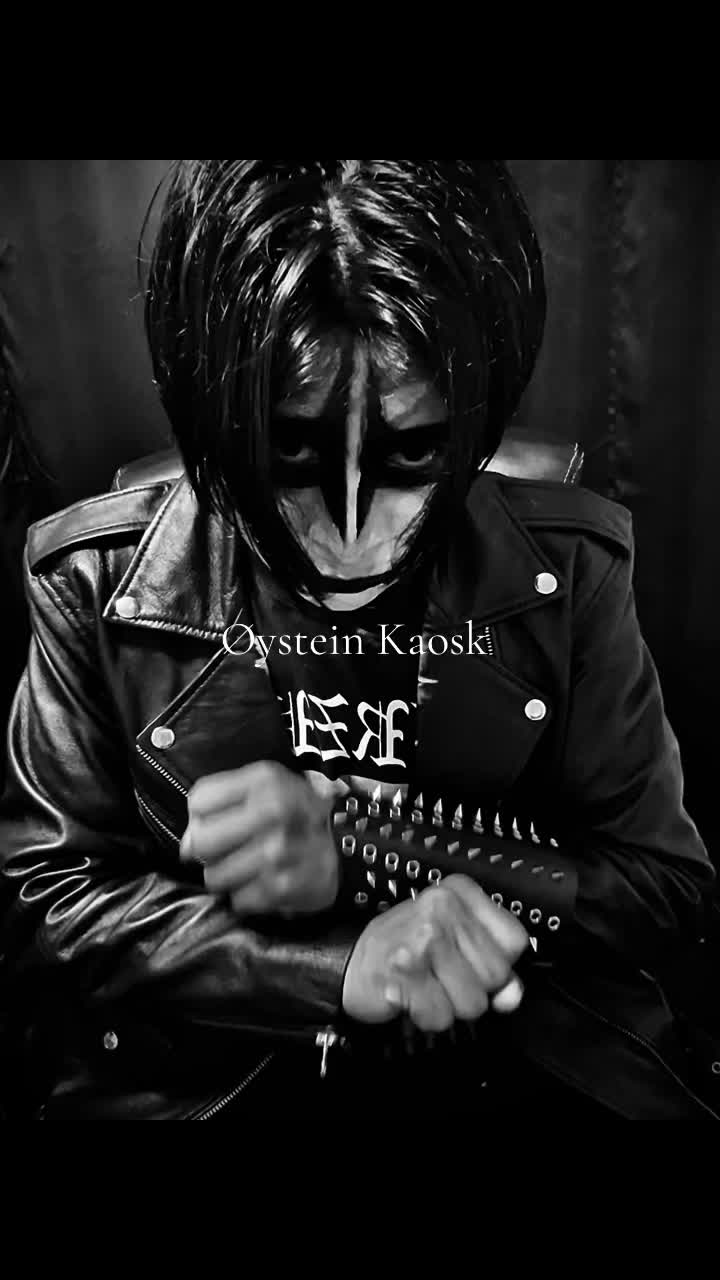 @&Oslash;ystein Kaosk💿🖤🗡️
