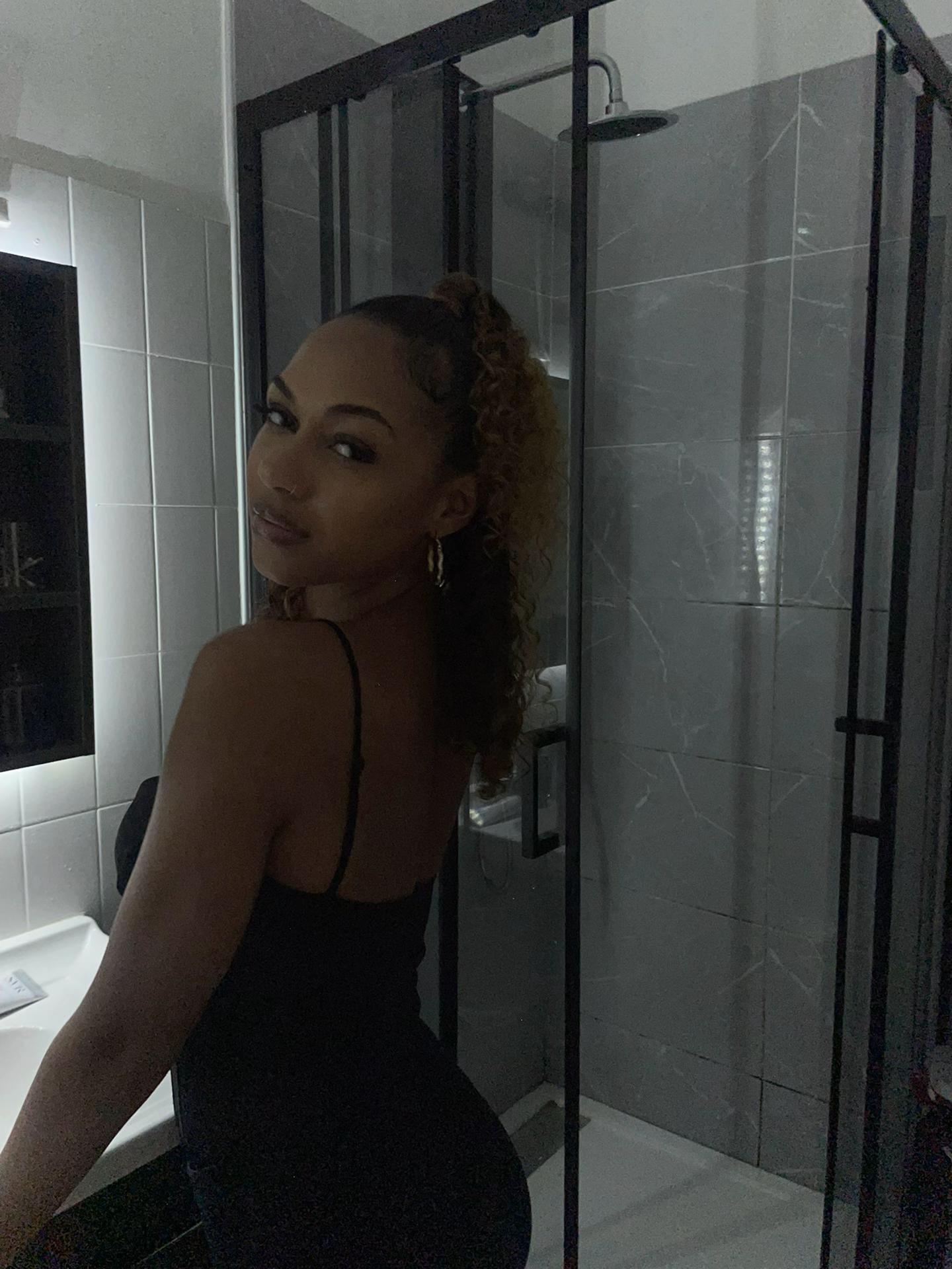 @𝐊 𝐞 𝐥 𝐲 𝐚 🌺