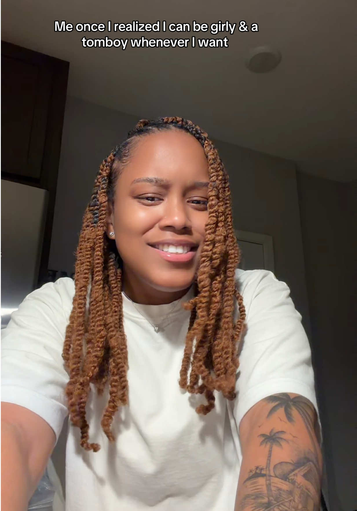 Shellie 2 Shellie (@splashtwinshellie) - Urlebird