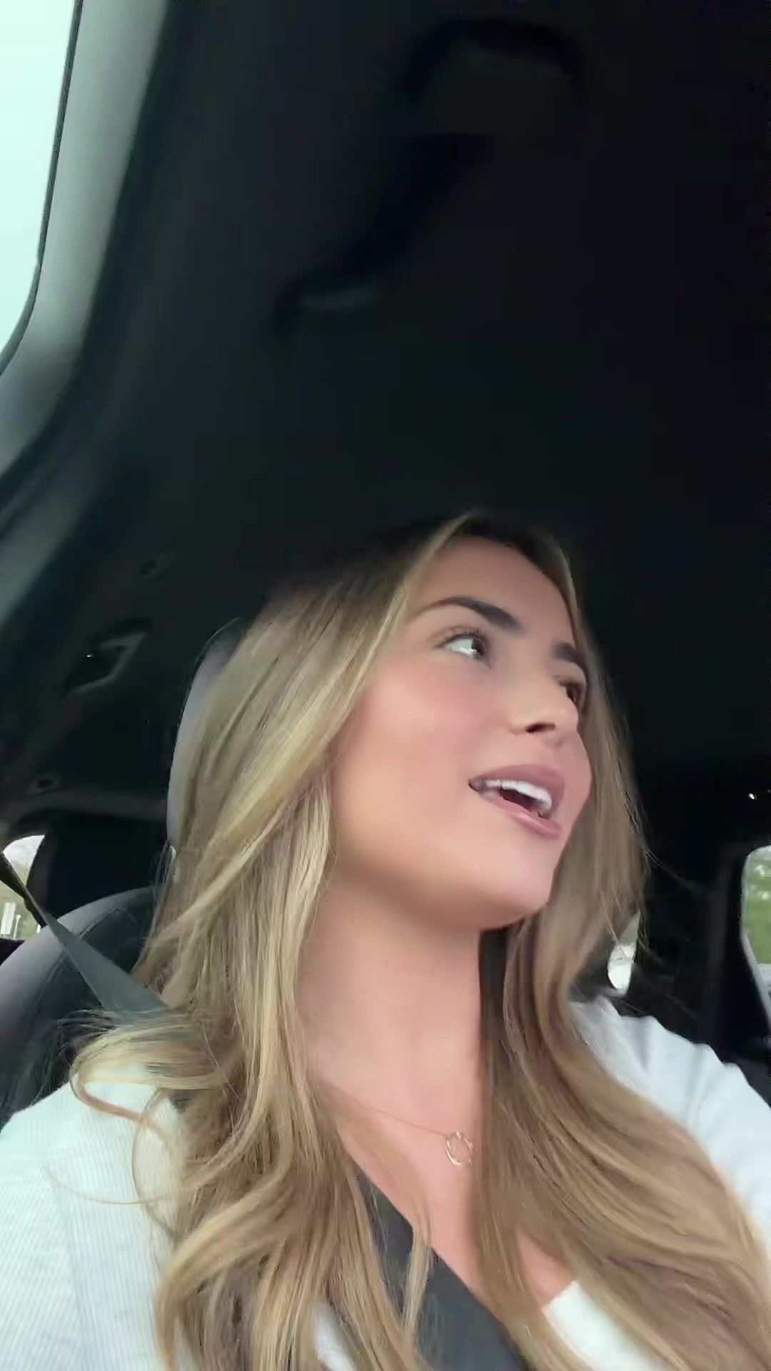 @fionaizzyy