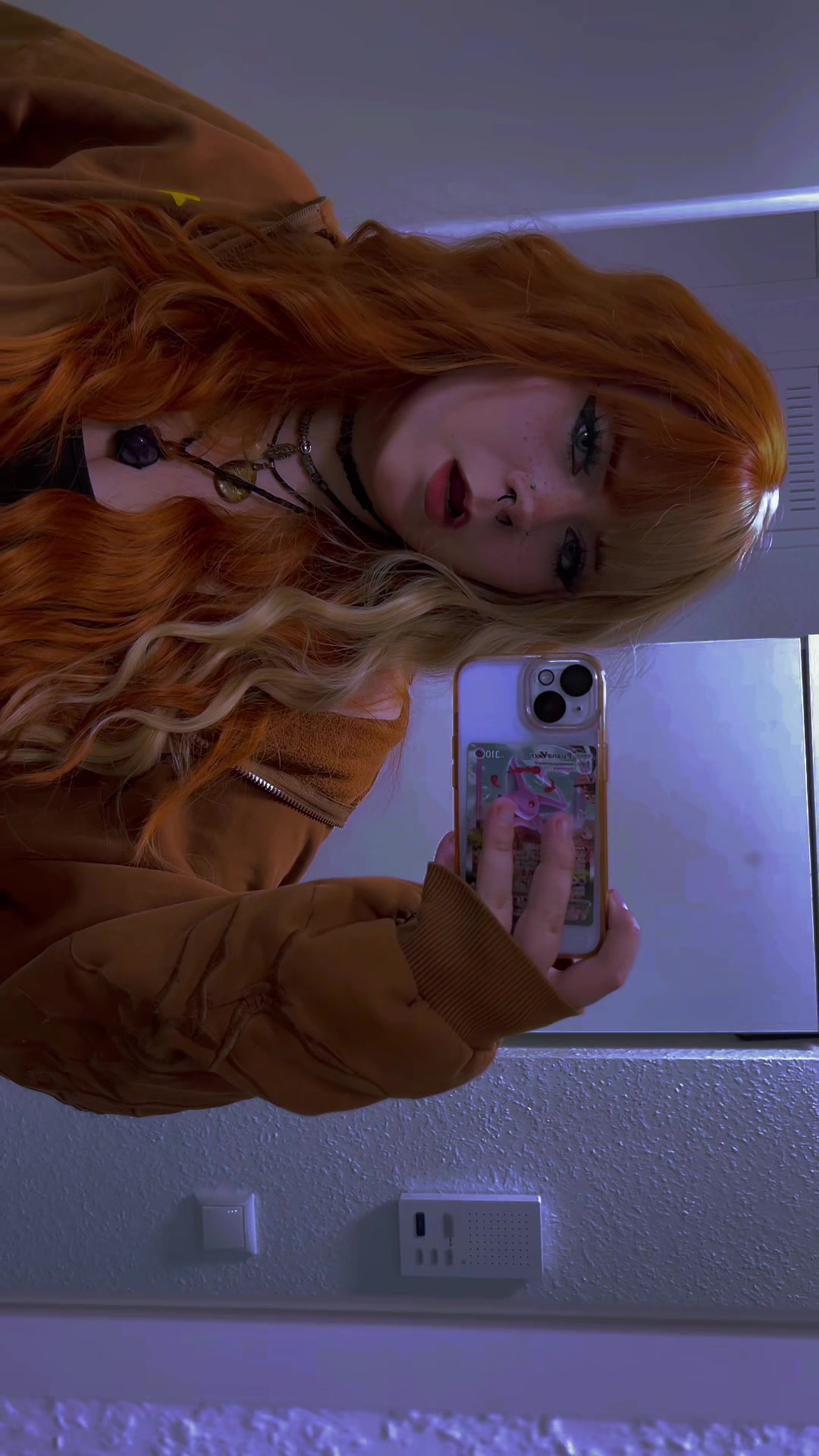 @Julie🖤