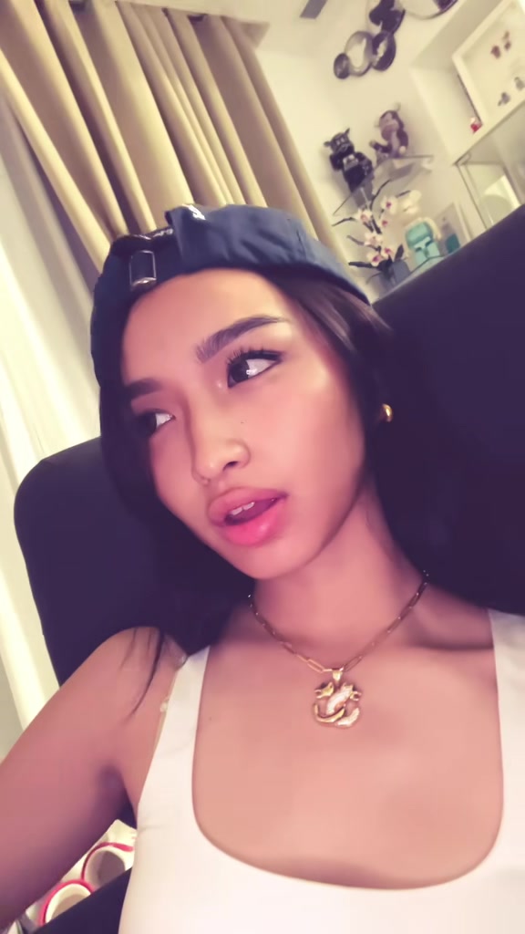 @🧿🪬riona
