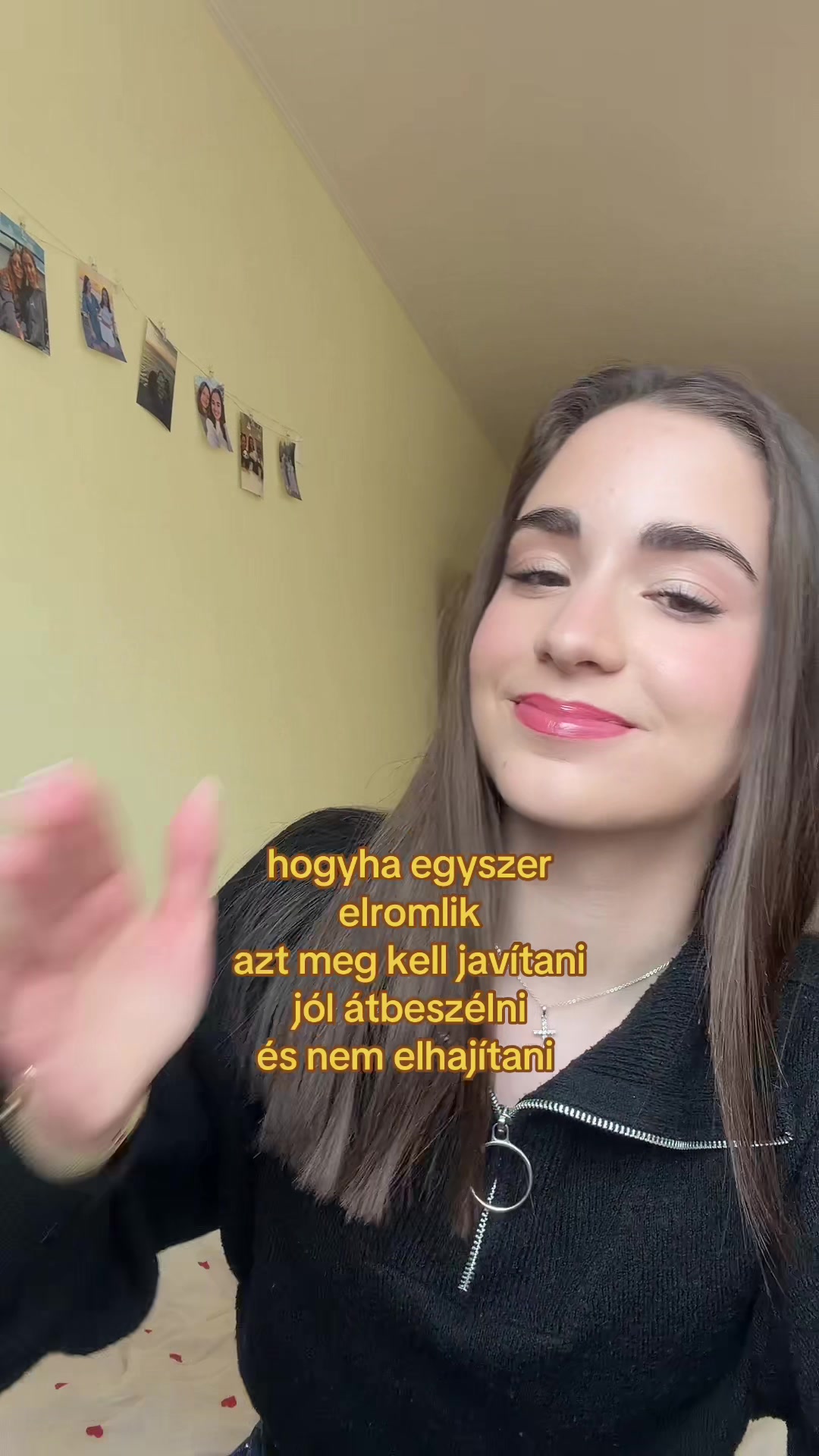 @zs&oacute;ka