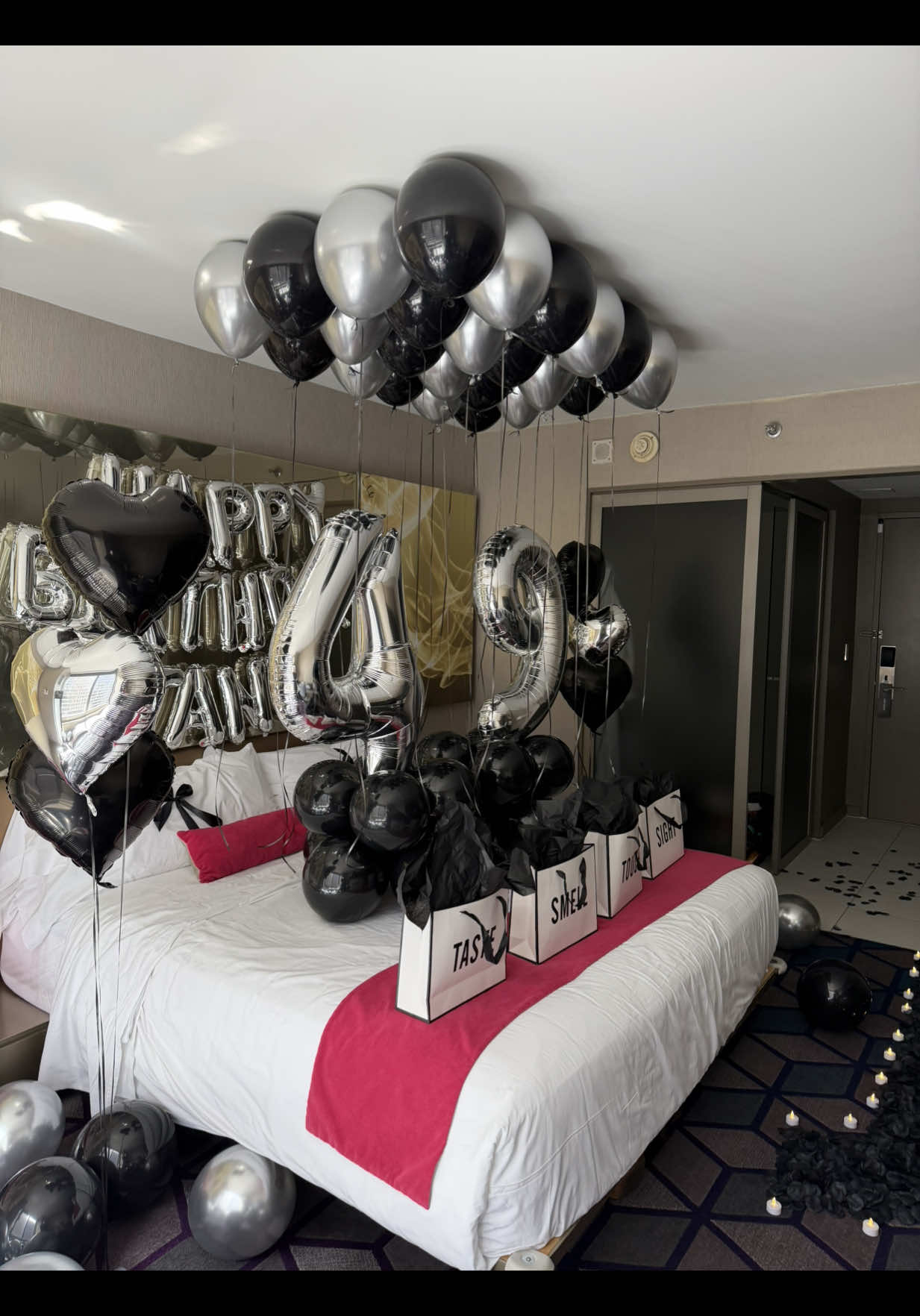 @NYC Hotel Decorator