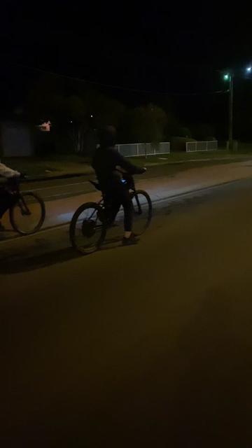 @🚳