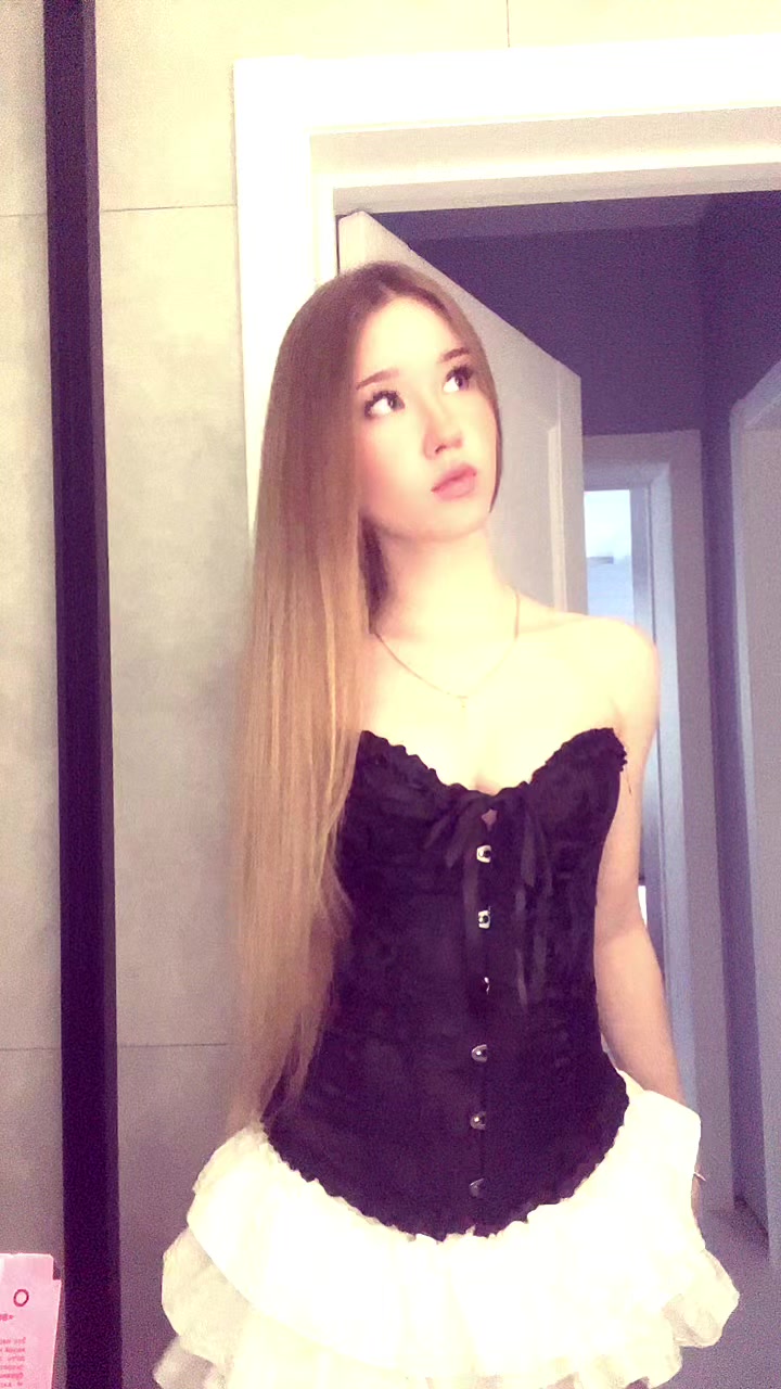 @evaxiix