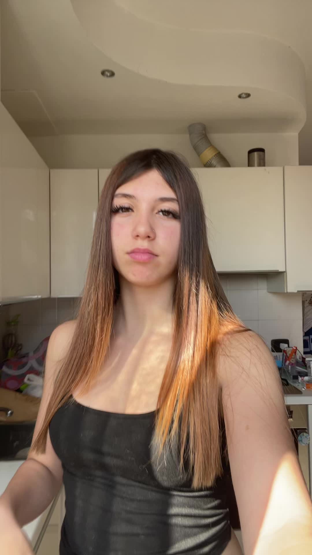@sofiuzzaaa_spamm