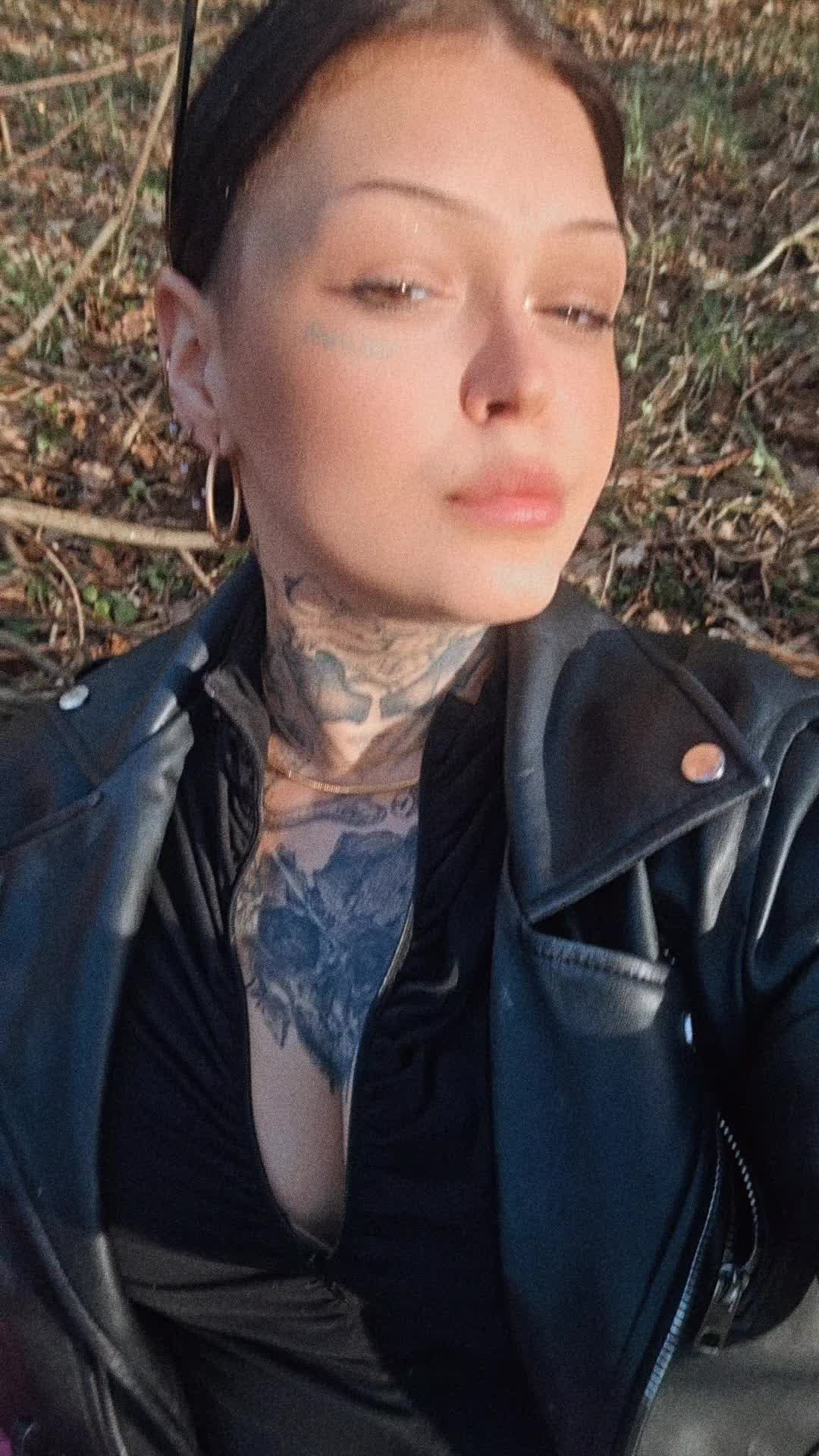 @Schneeegge