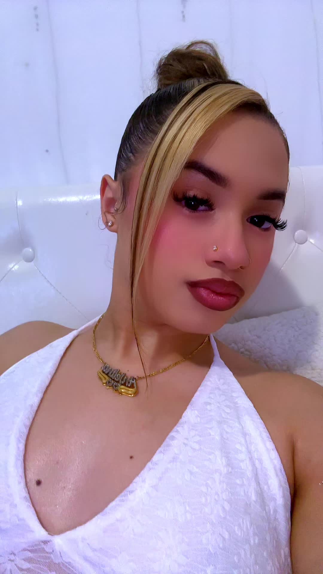 @𝓐𝓷𝓳𝓲𝓮 ❦