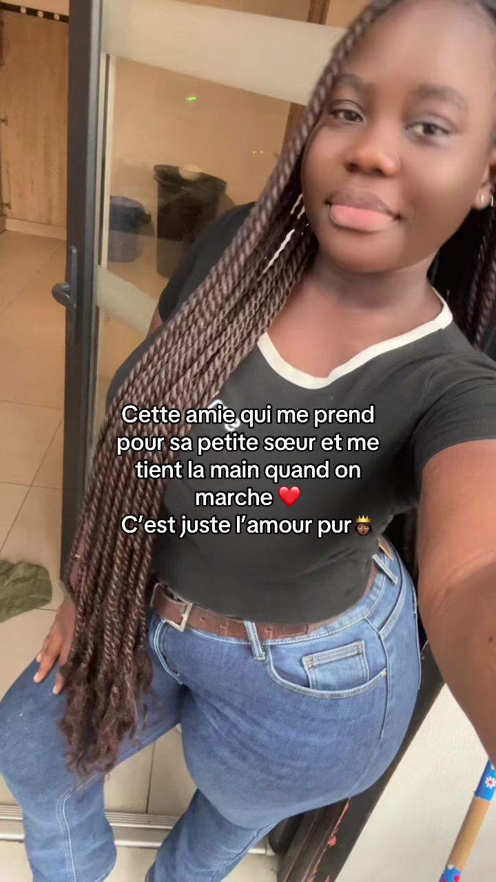 @APOUTSHOU🤍