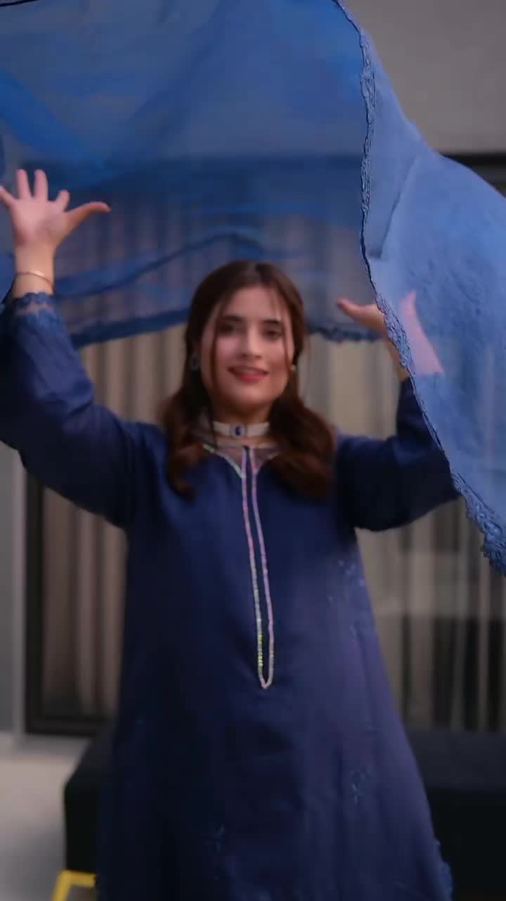 @𝐀𝐟𝐬𝐡𝐚 𝐑𝐨𝐬𝐡𝐚𝐧 🇵🇰